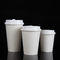 Tasses de papier jetables de café de revêtement de PE avec le couvercle pour le boire chaud